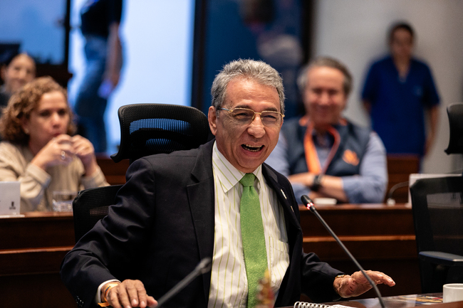 luis guillermo velez concejal